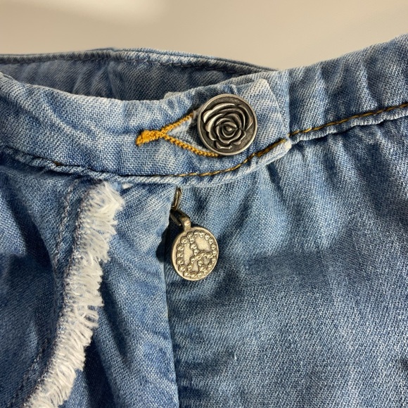 Anthropologie Odd Molly Crisscross Ruffle Jean Mini Skirt Back Zip Size 2; CUTE! - Picture 12 of 16